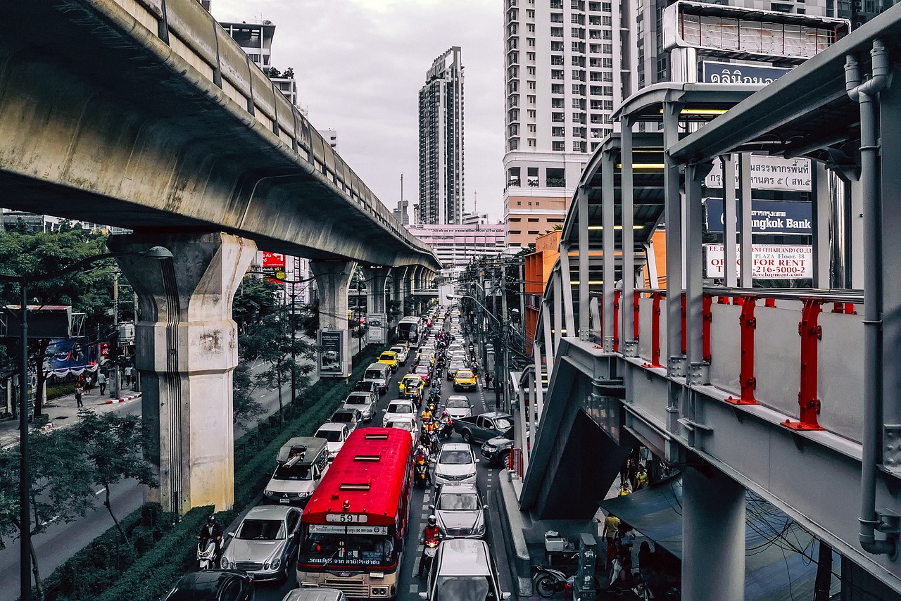 香港二四六天天开彩大全，揭露违法犯罪问题的重要性