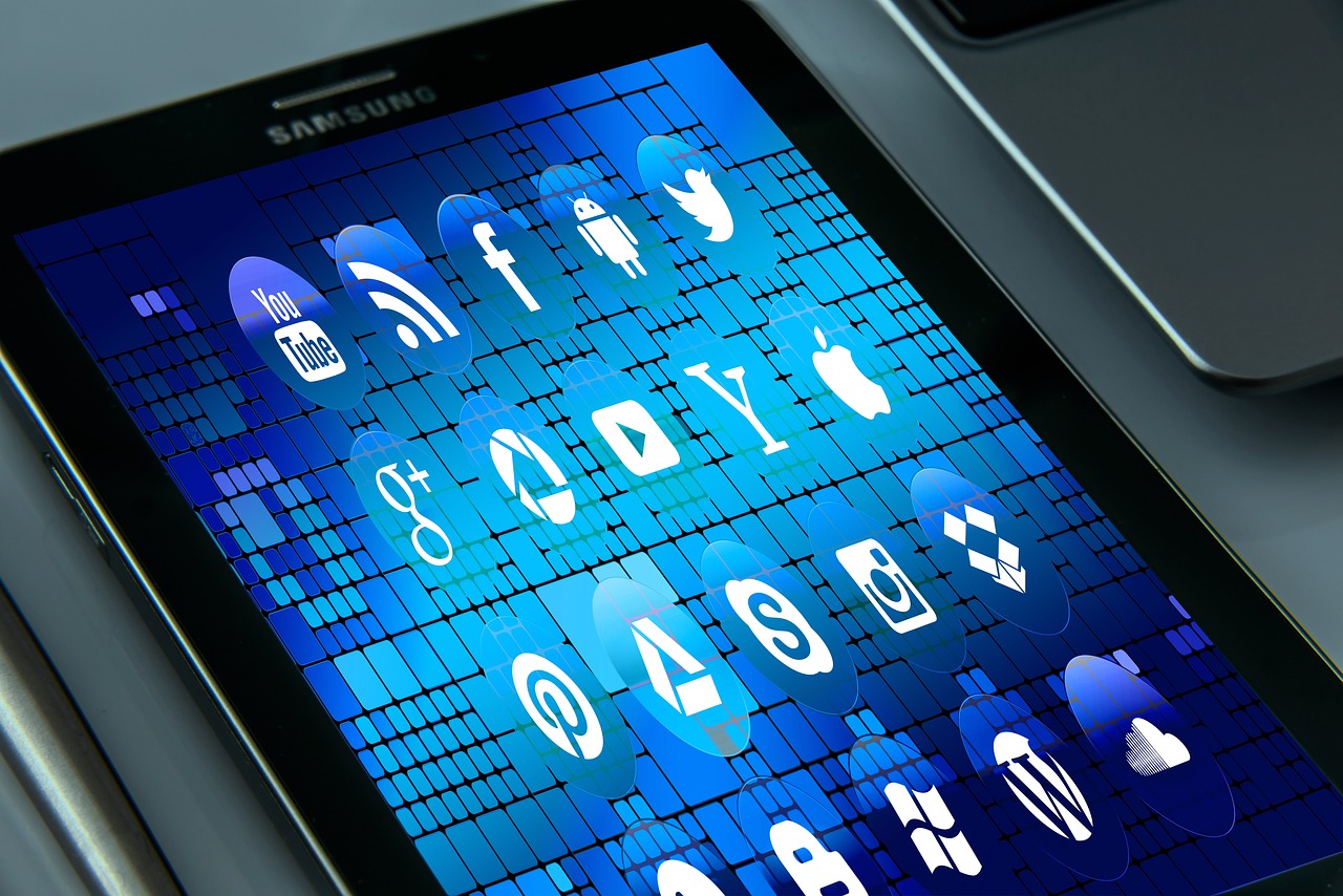 二四六香港天天开彩大全，数据资料解释落实_ios77.76.22