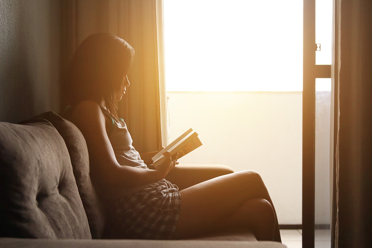 女学生打架最新视频，理解与反思的重要性