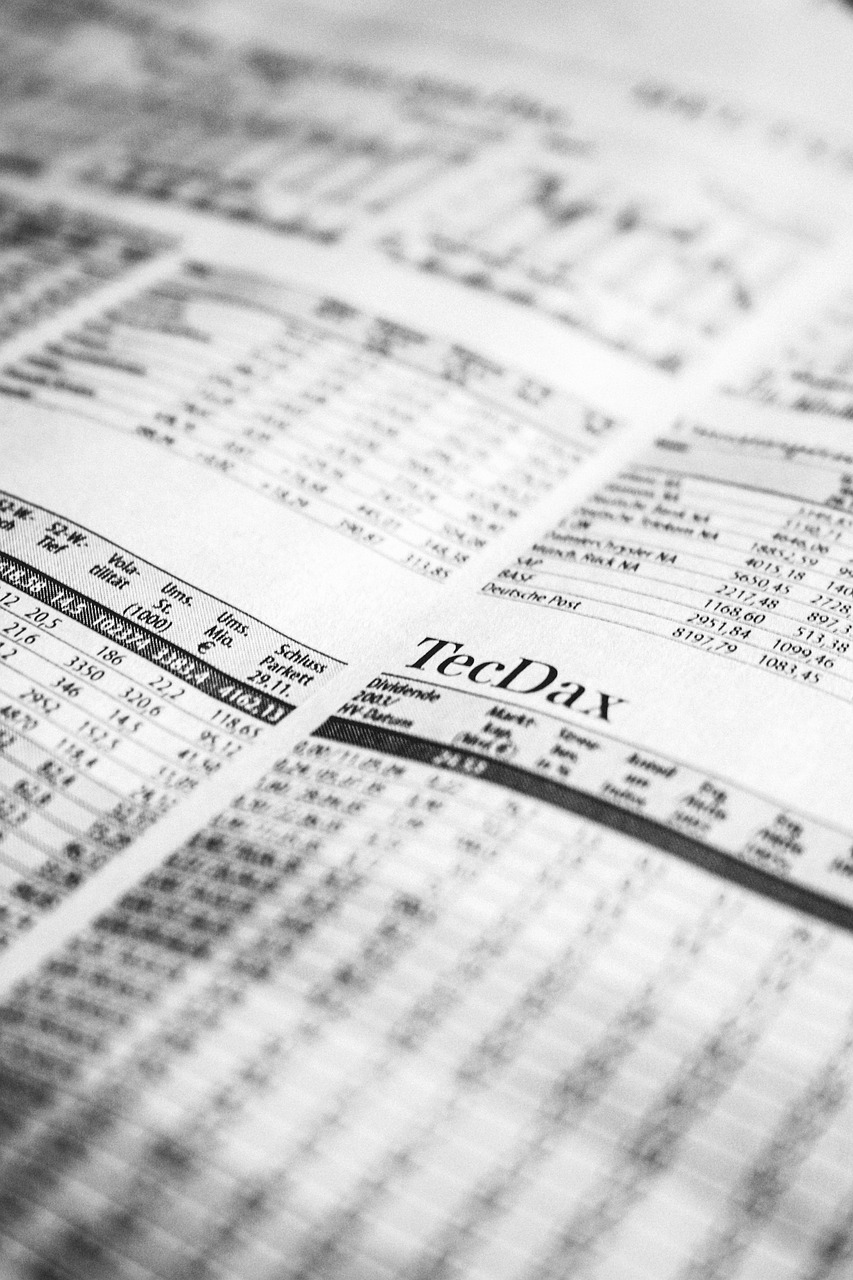 澳门三中三码精准100%,深入解读价值规律波动图的分析与应用