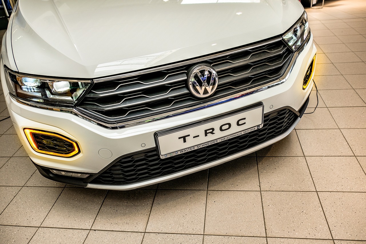 2024新澳门正版免费资本车,“解析VCZ90.03.7型号的技术特点与应用领域”