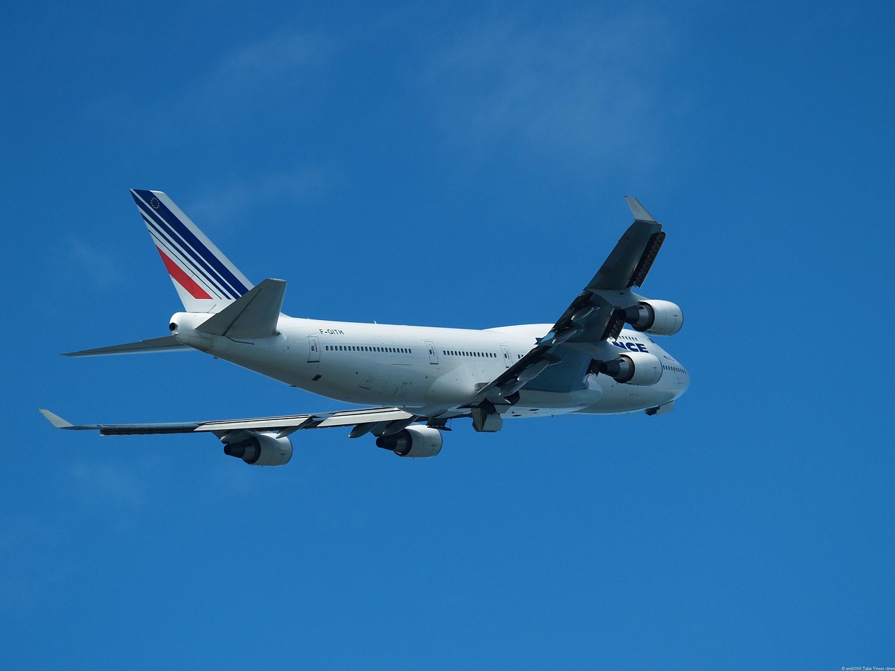 我国最新飞机，探索航空新时代的里程碑，展现大国航空实力！