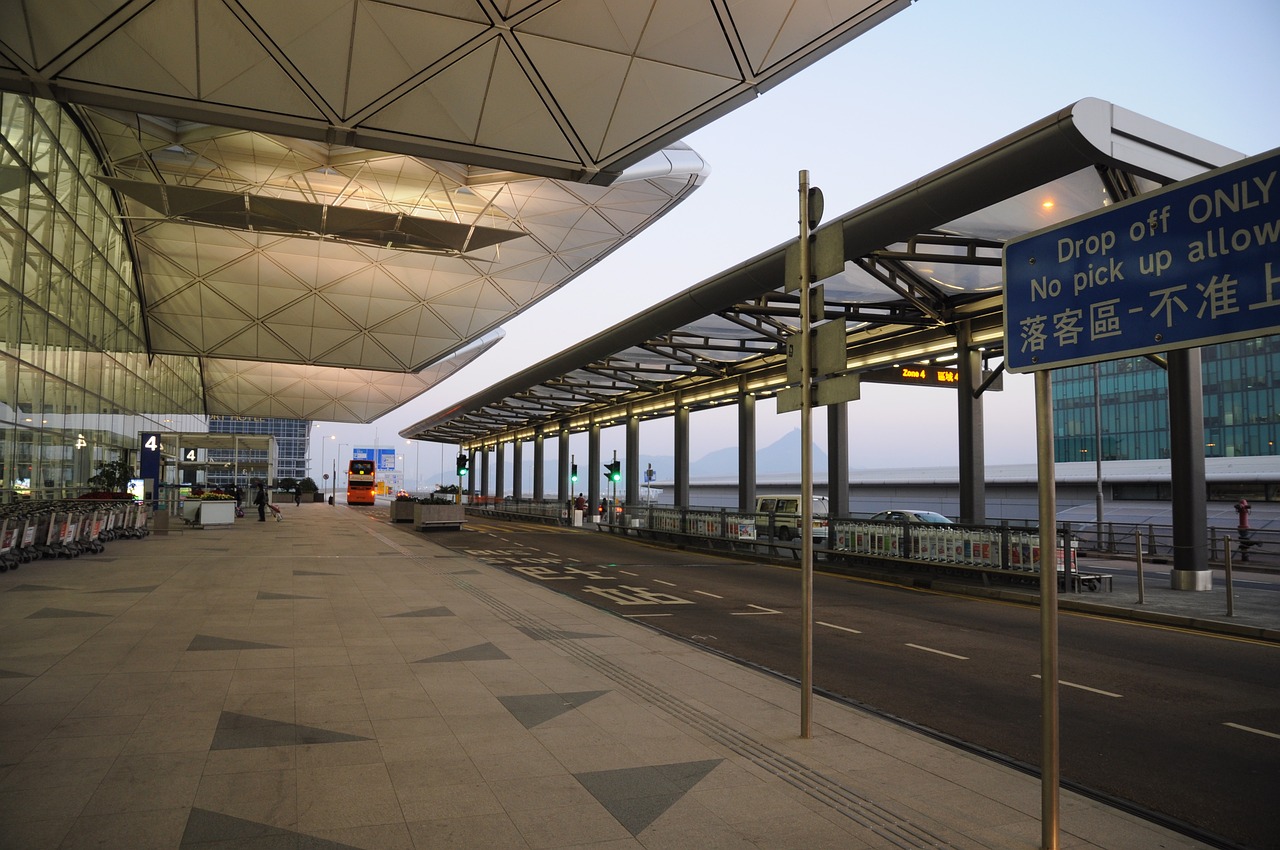2024香港正版资料免费大全精准，动态解答处理方案_尖端科技版EE9786.2198