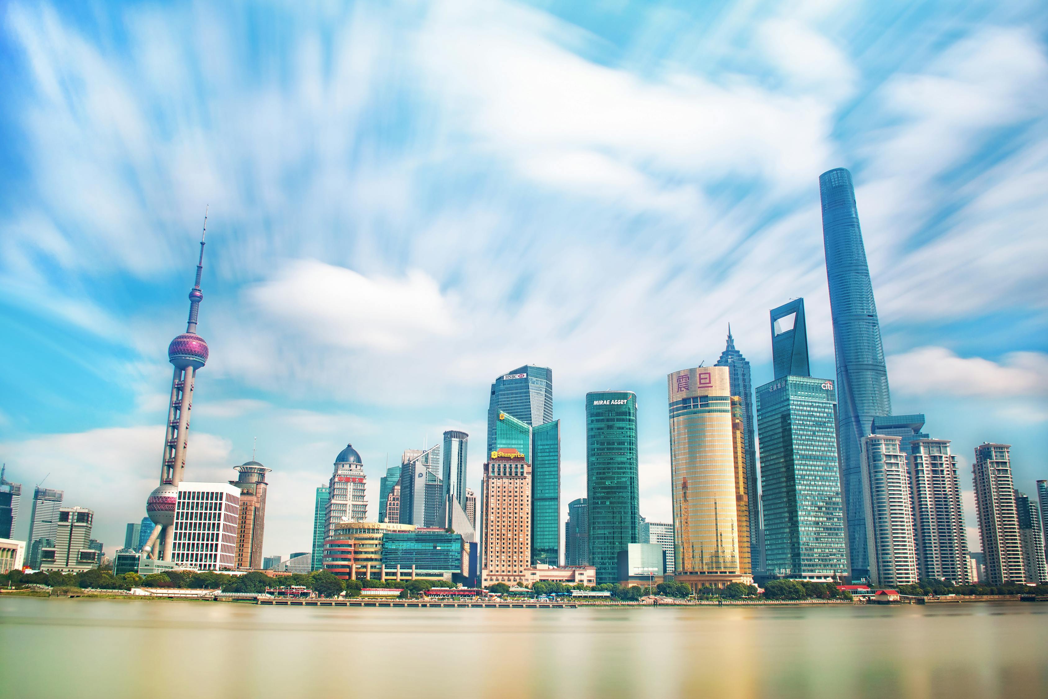 迪拜现代建筑奇迹，最新摩天大楼的典范展示